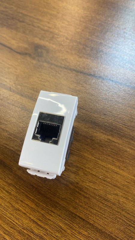 ابريز تلفون نسكو ابيض